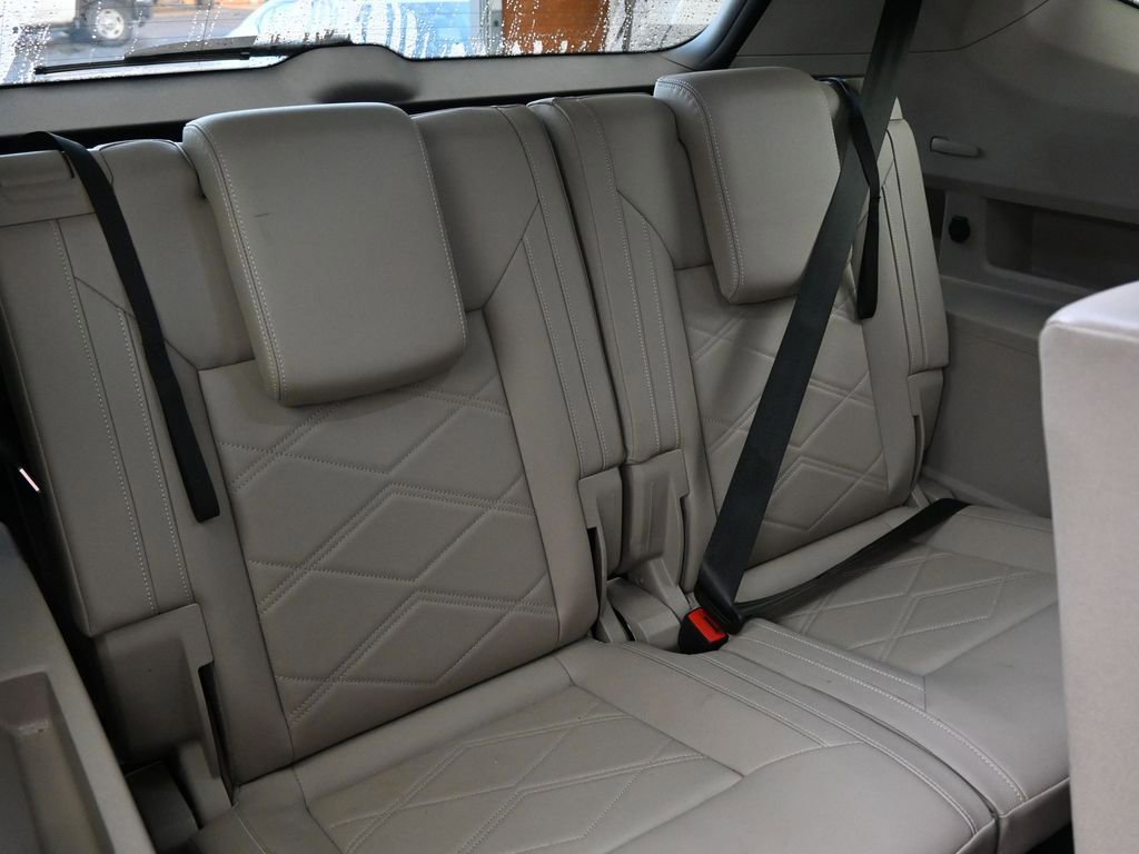 Used 2024 Volkswagen Atlas SE w/ Panoramic Sunroof Package image 20