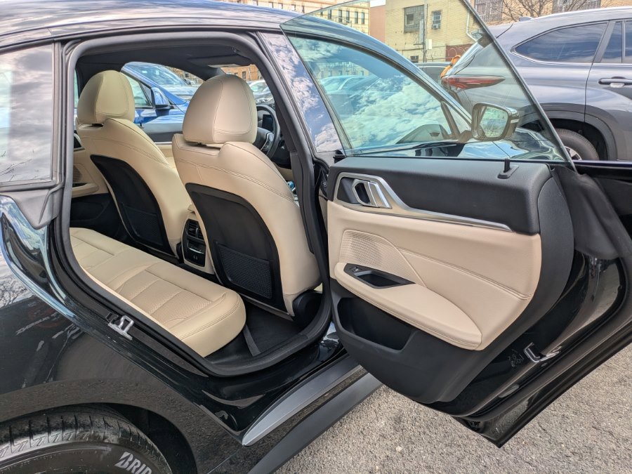 Used 2023 BMW i4 eDrive35 w/ Premium Package image 8