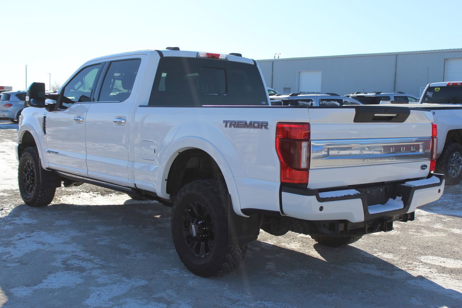 Used 2022 Ford F250 Platinum w/ Tremor Off-Road Package image 4