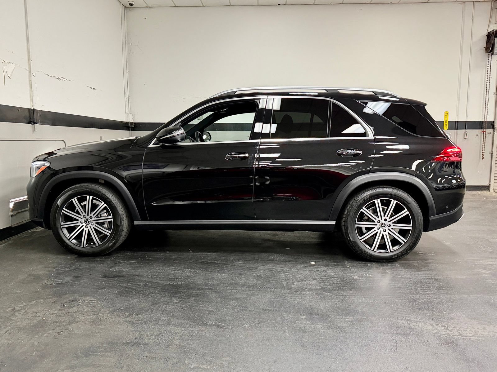 Used 2026 Mercedes-Benz GLE 350 4MATIC image 9