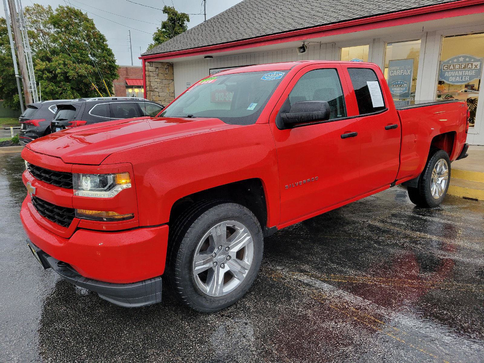 Used 2018 Chevrolet Silverado 1500 Custom w/ Trailering Package AWD/4WD image 3