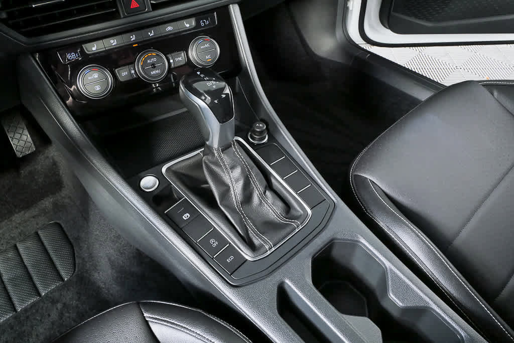 Used 2023 Volkswagen Jetta SE image 19