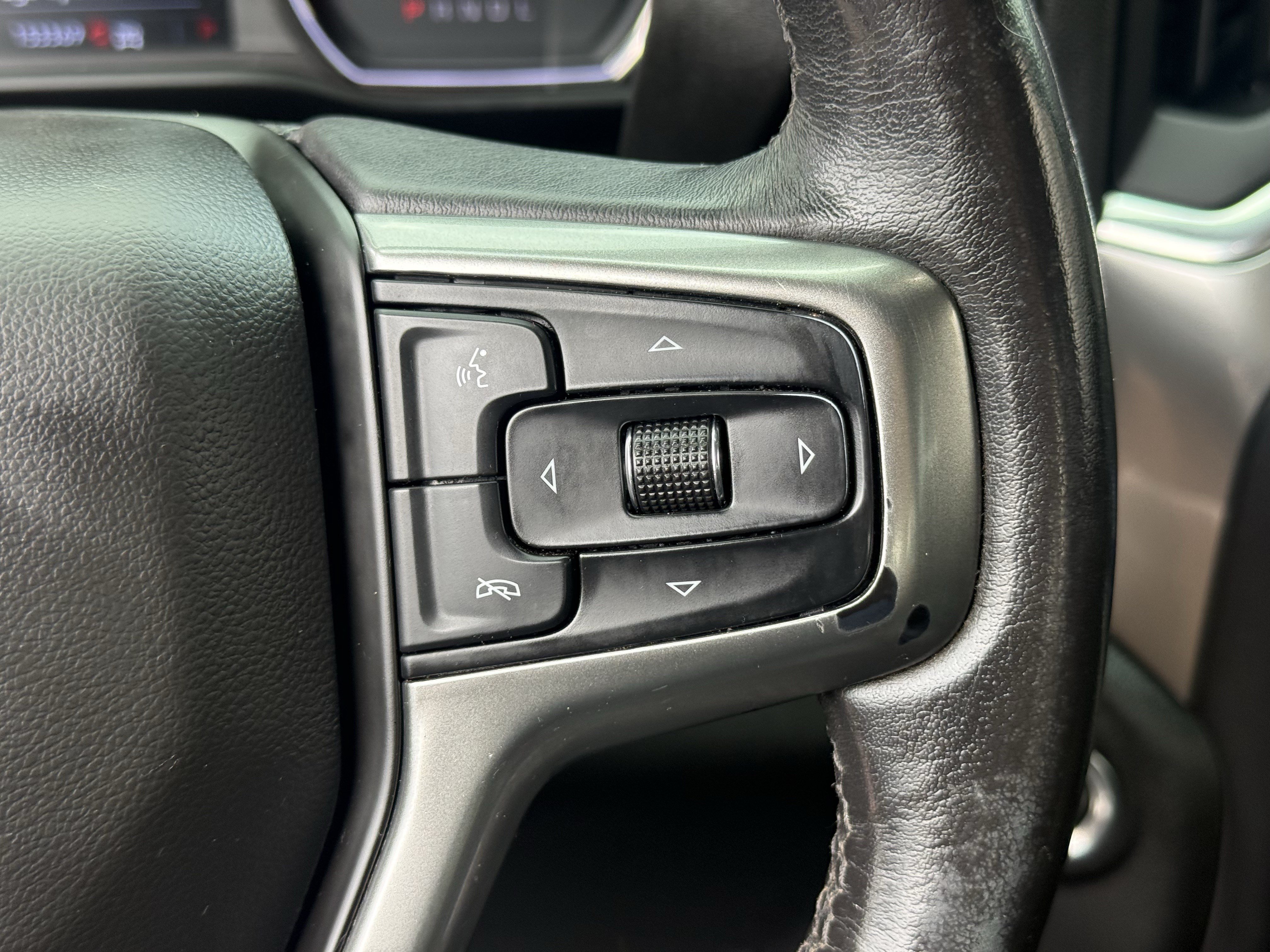 Used 2019 Chevrolet Silverado 1500 RST AWD/4WD image 16