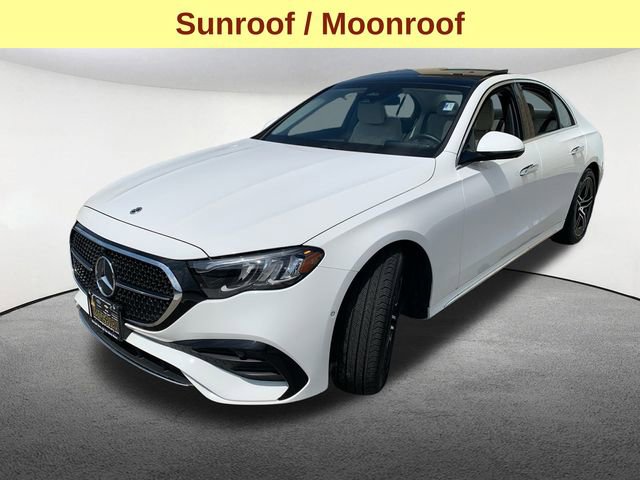 Used 2025 Mercedes-Benz E 350 4MATIC Sedan image 5