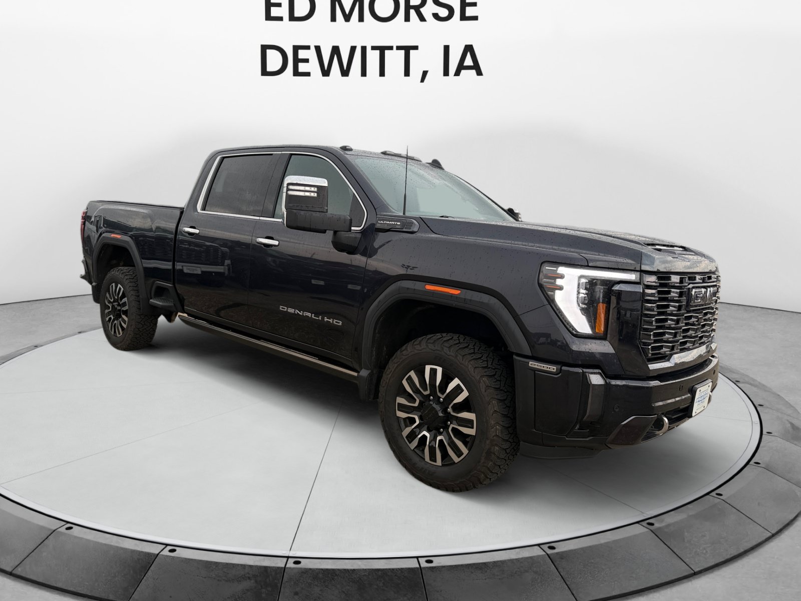 Used 2024 GMC Sierra 2500 Denali Ultimate w/ LPO, GMC Protection Package AWD/4WD image 7