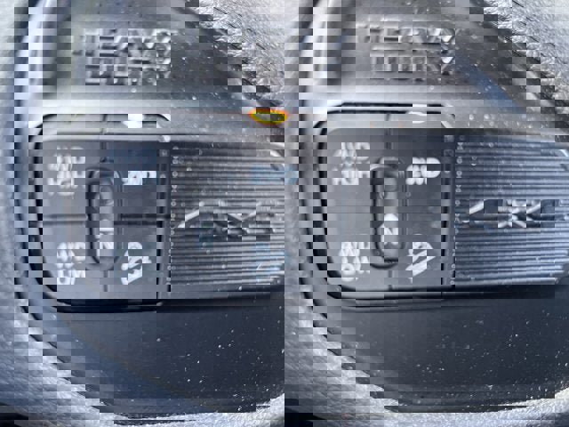 Used 2024 RAM 2500 Tradesman w/ Chrome Appearance Group image 18