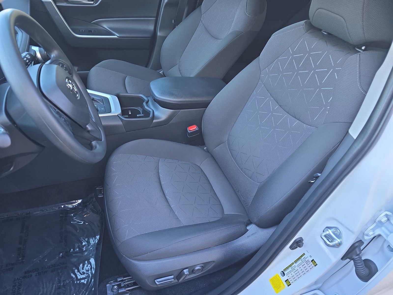 Used 2024 Toyota RAV4 XLE image 20