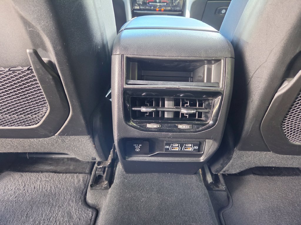 Used 2023 Jeep Grand Cherokee Altitude AWD/4WD image 24