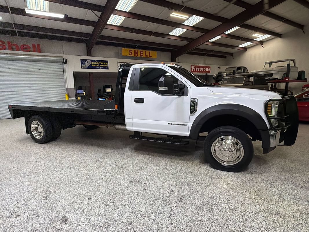 Used 2019 Ford F550 2WD Regular Cab Super Duty image 10