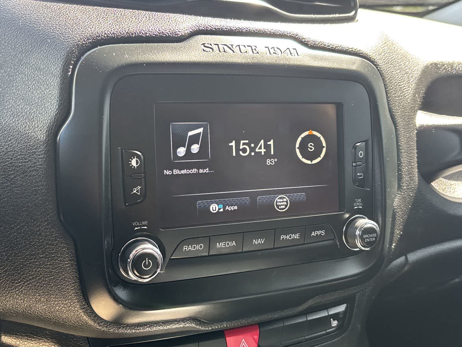 Used 2017 Jeep Renegade Trailhawk AWD/4WD image 18