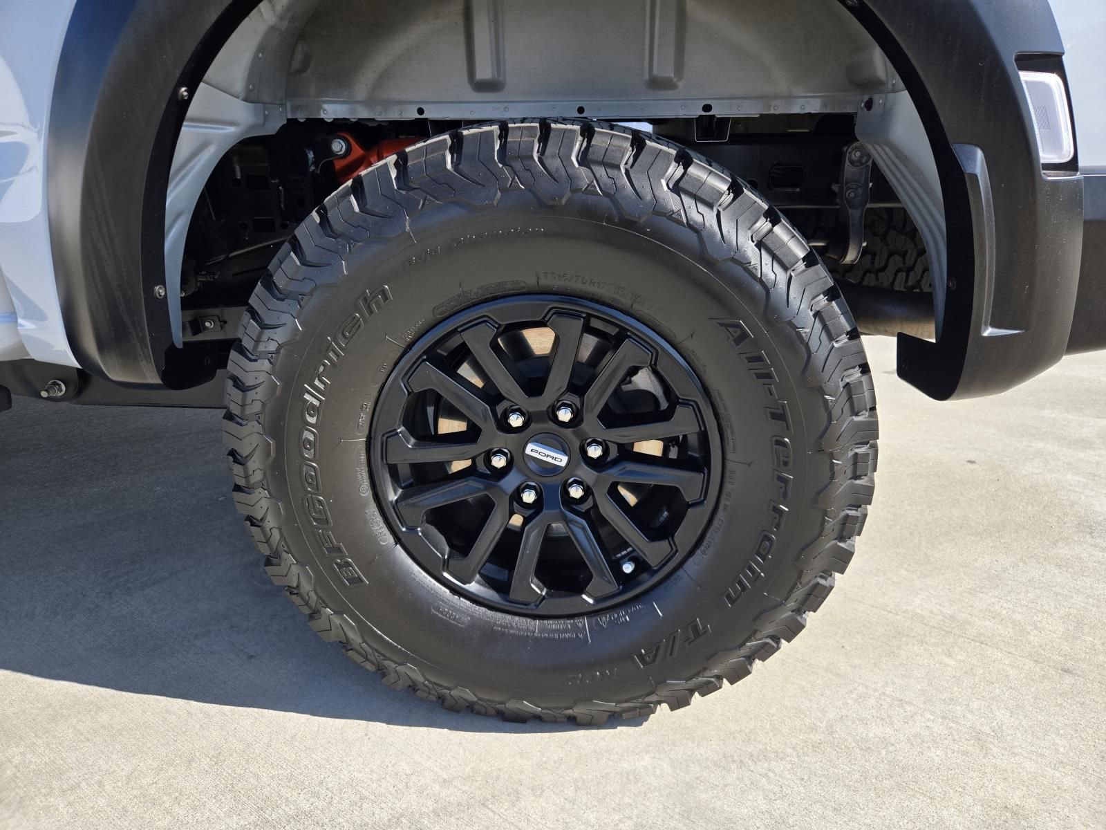 Used 2025 Ford F150 Raptor image 31