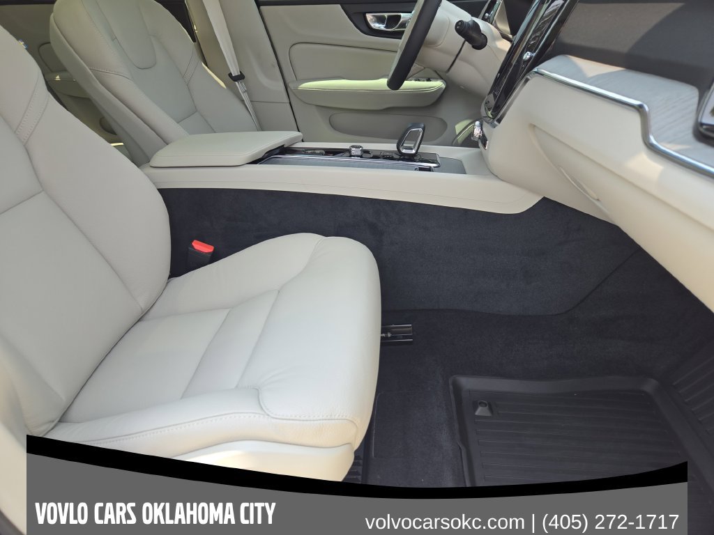 Certified 2026 Volvo V60 B5 Cross Country Plus w/ Climate Package AWD/4WD image 16