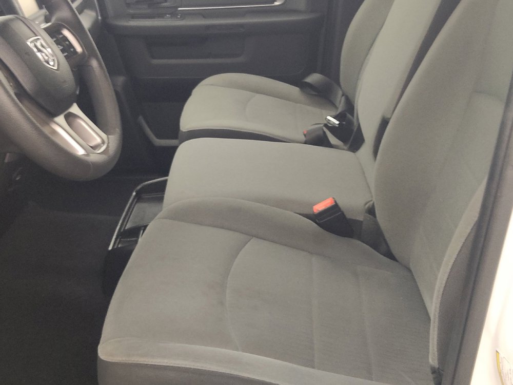 Used 2022 RAM 1500 Classic SLT RWD image 17