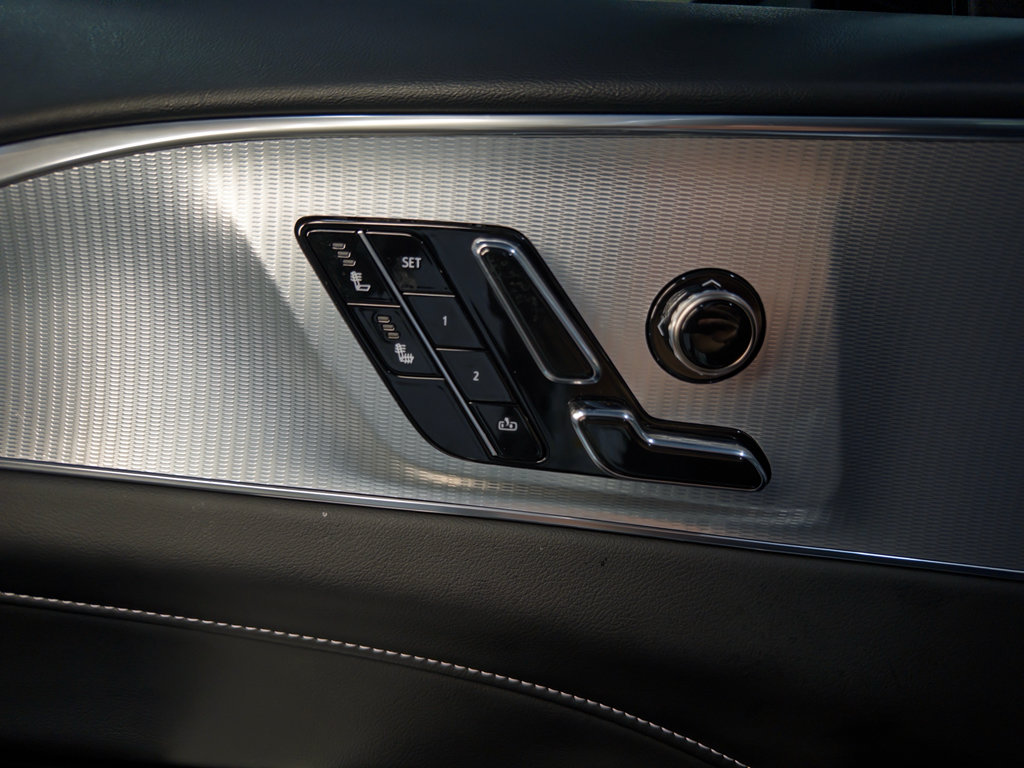 Used 2024 Cadillac Lyriq Tech AWD/4WD image 7