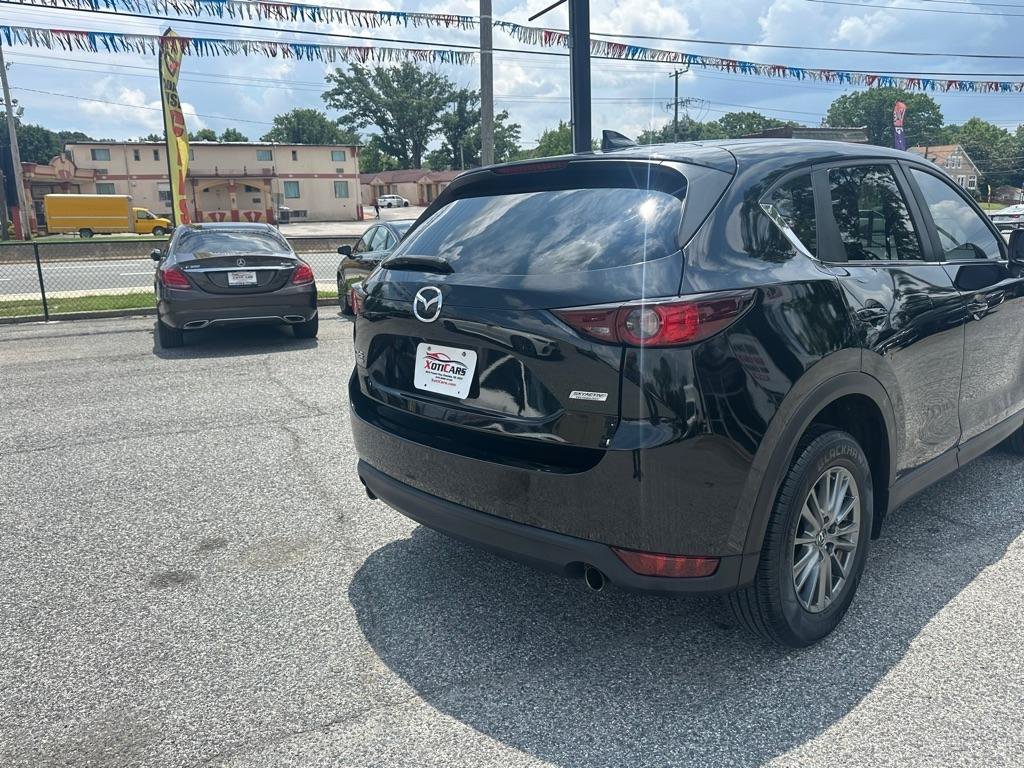 Used 2017 MAZDA CX-5 Sport AWD/4WD image 4