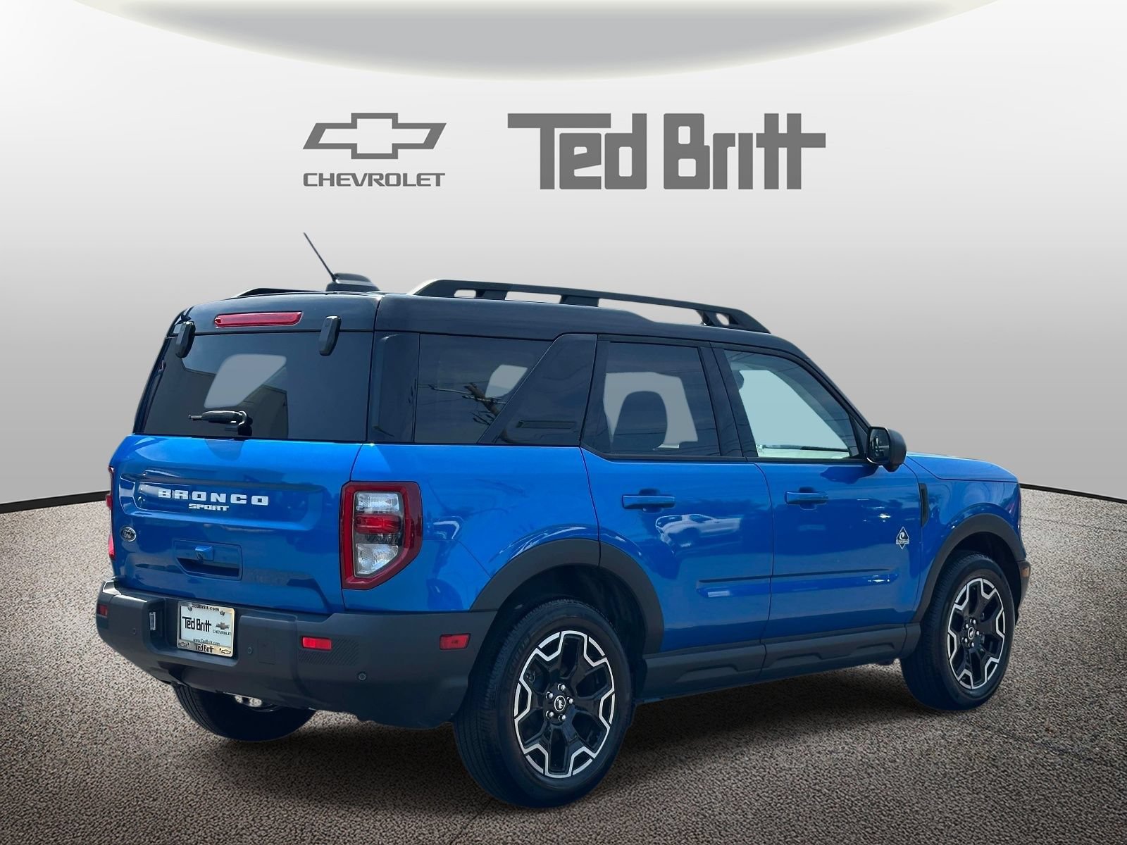 Used 2025 Ford Bronco Sport Outer Banks w/ Outer Banks Tech Package+ AWD/4WD image 6
