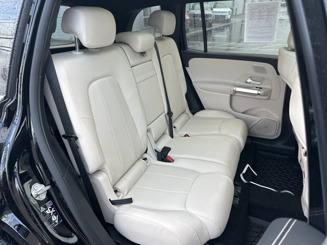 Used 2023 Mercedes-Benz GLB 250 4MATIC image 41