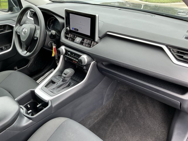 Used 2025 Toyota RAV4 LE FWD image 18