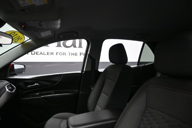 Used 2019 Chevrolet Equinox LT FWD image 18