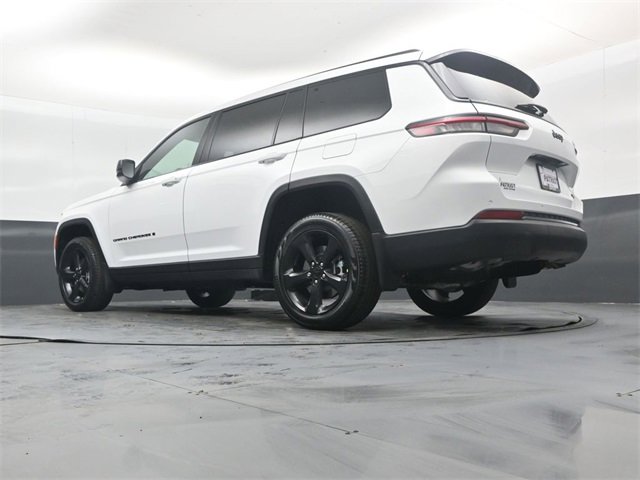 New 2025 Jeep Grand Cherokee L Limited w/ Black Appearance Package image 45