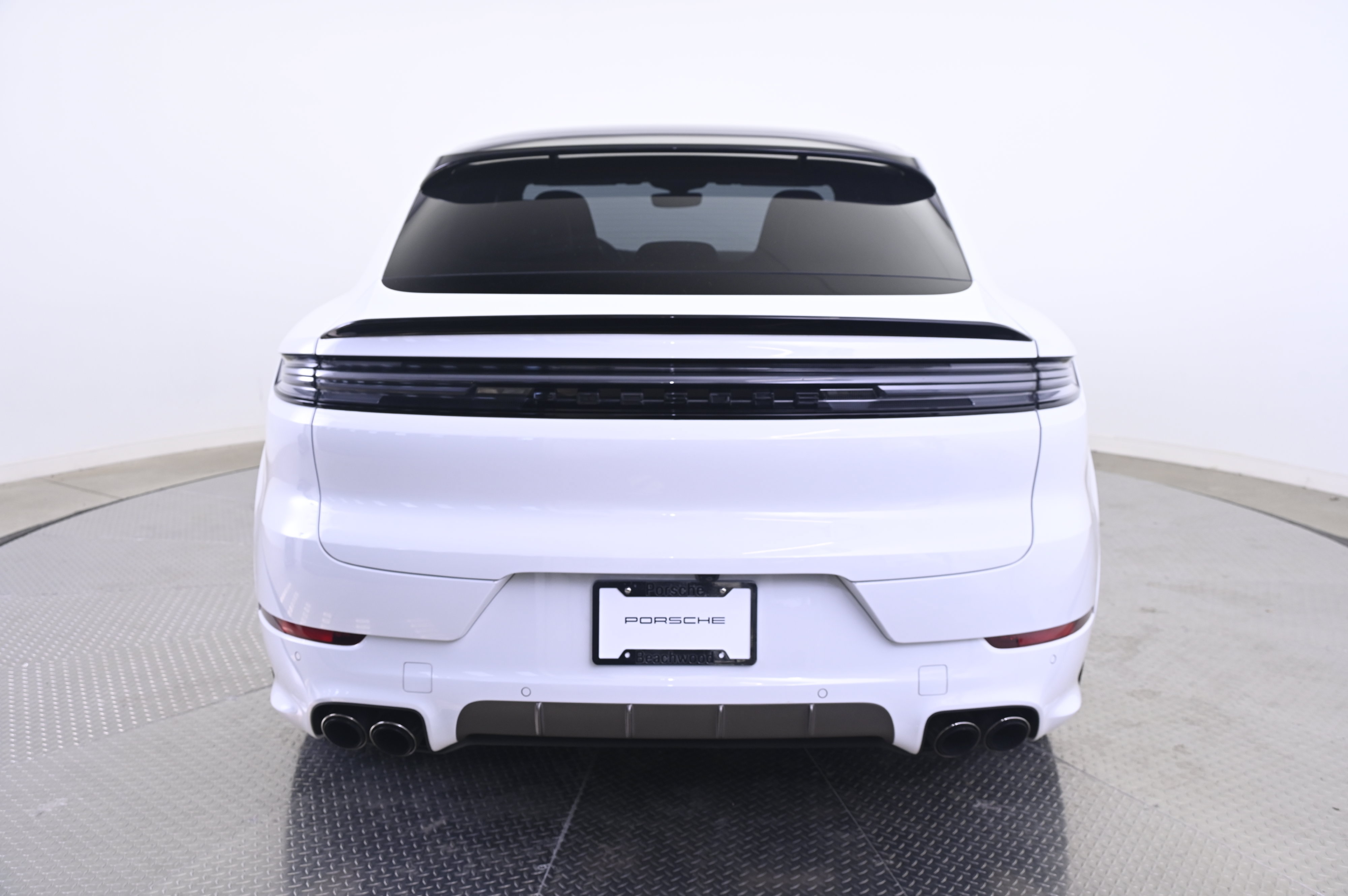 Certified 2026 Porsche Cayenne Turbo AWD/4WD image 6