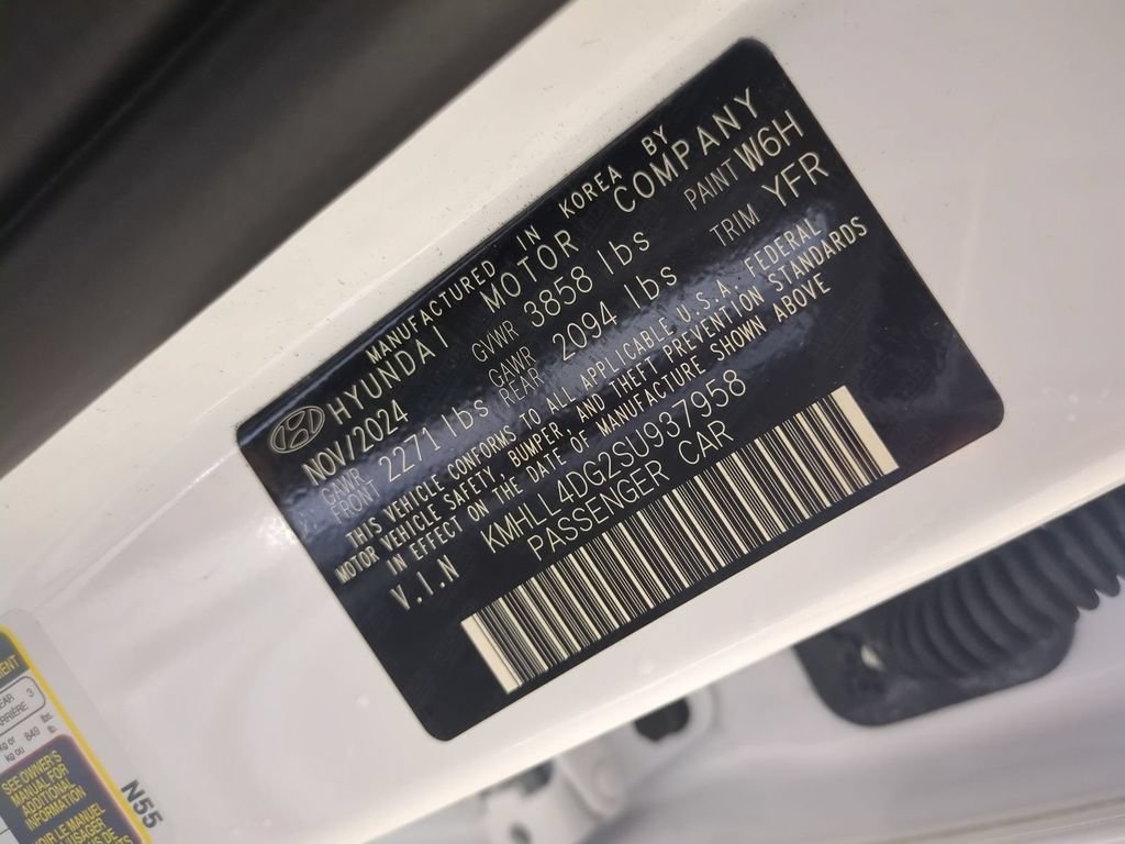 Used 2025 Hyundai Elantra SE FWD image 36