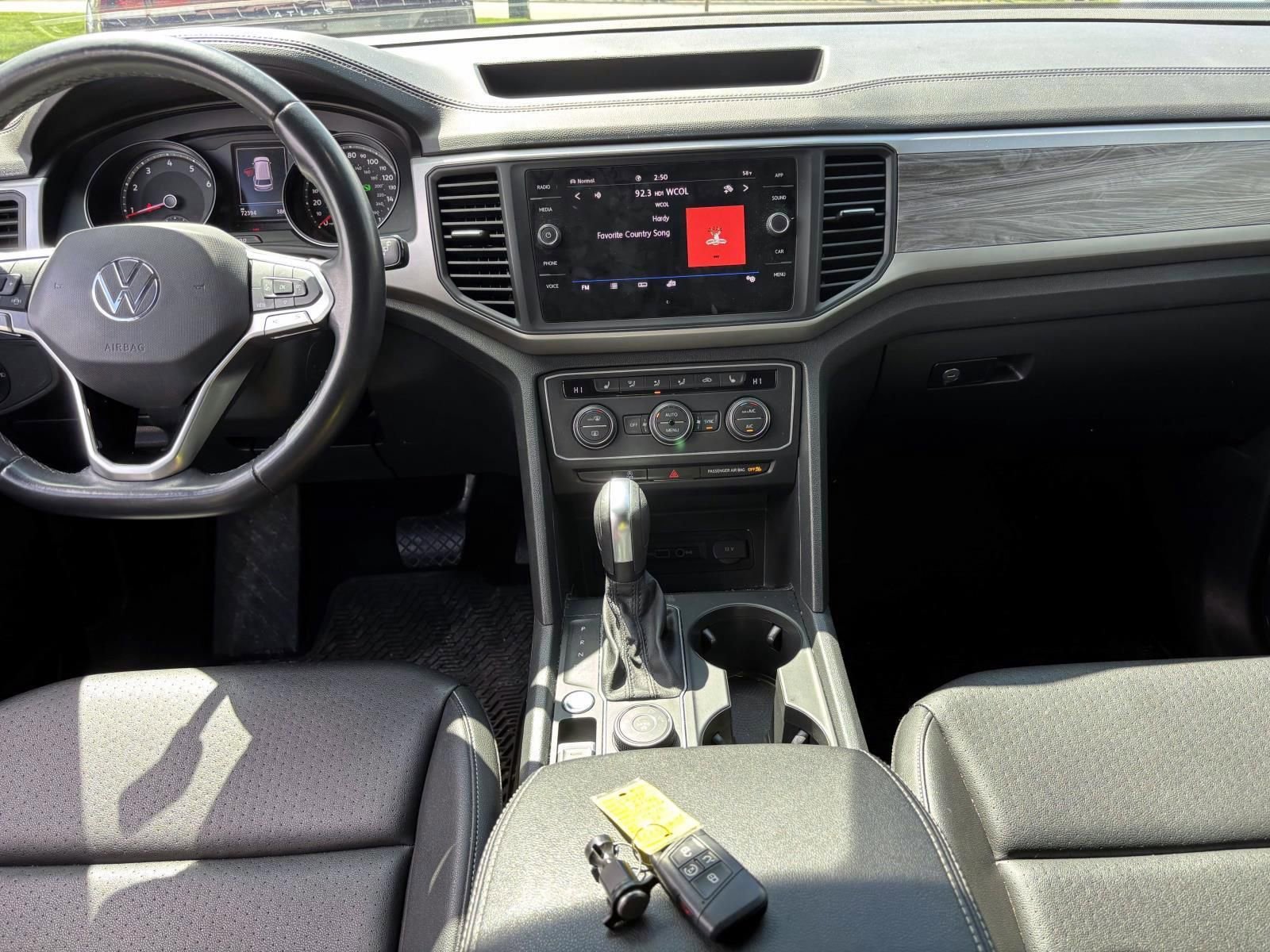 Used 2020 Volkswagen Atlas Cross Sport SE w/ Towing Package image 28