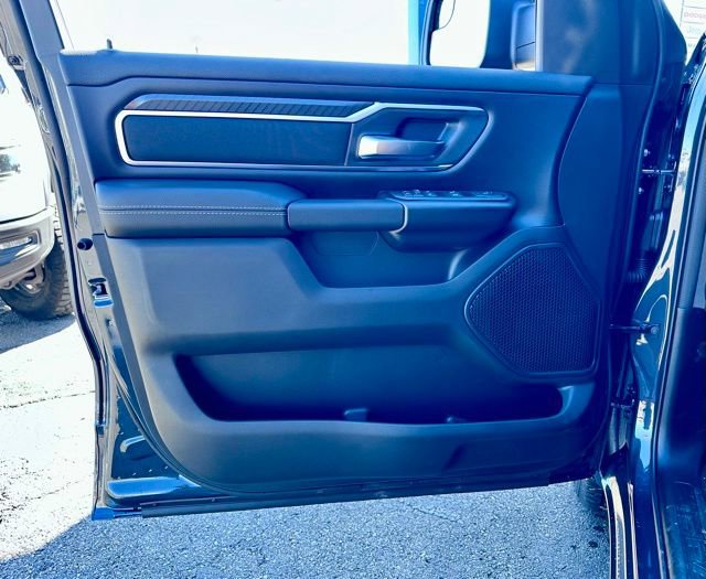 New 2026 RAM 1500 4x4 Crew Cab image 14