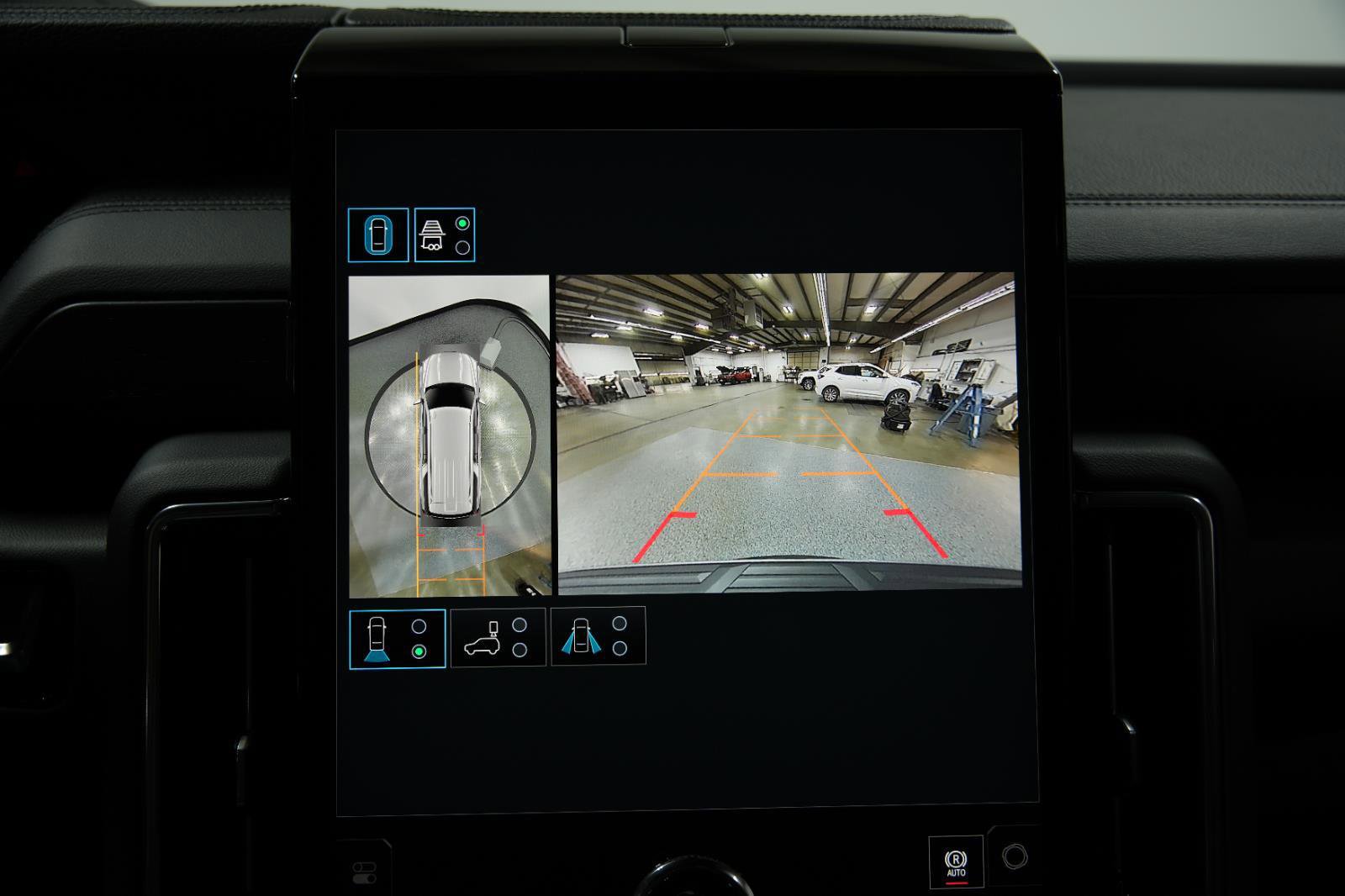 New 2026 GMC Yukon XL Denali w/ Sun & Power Step Package image 40