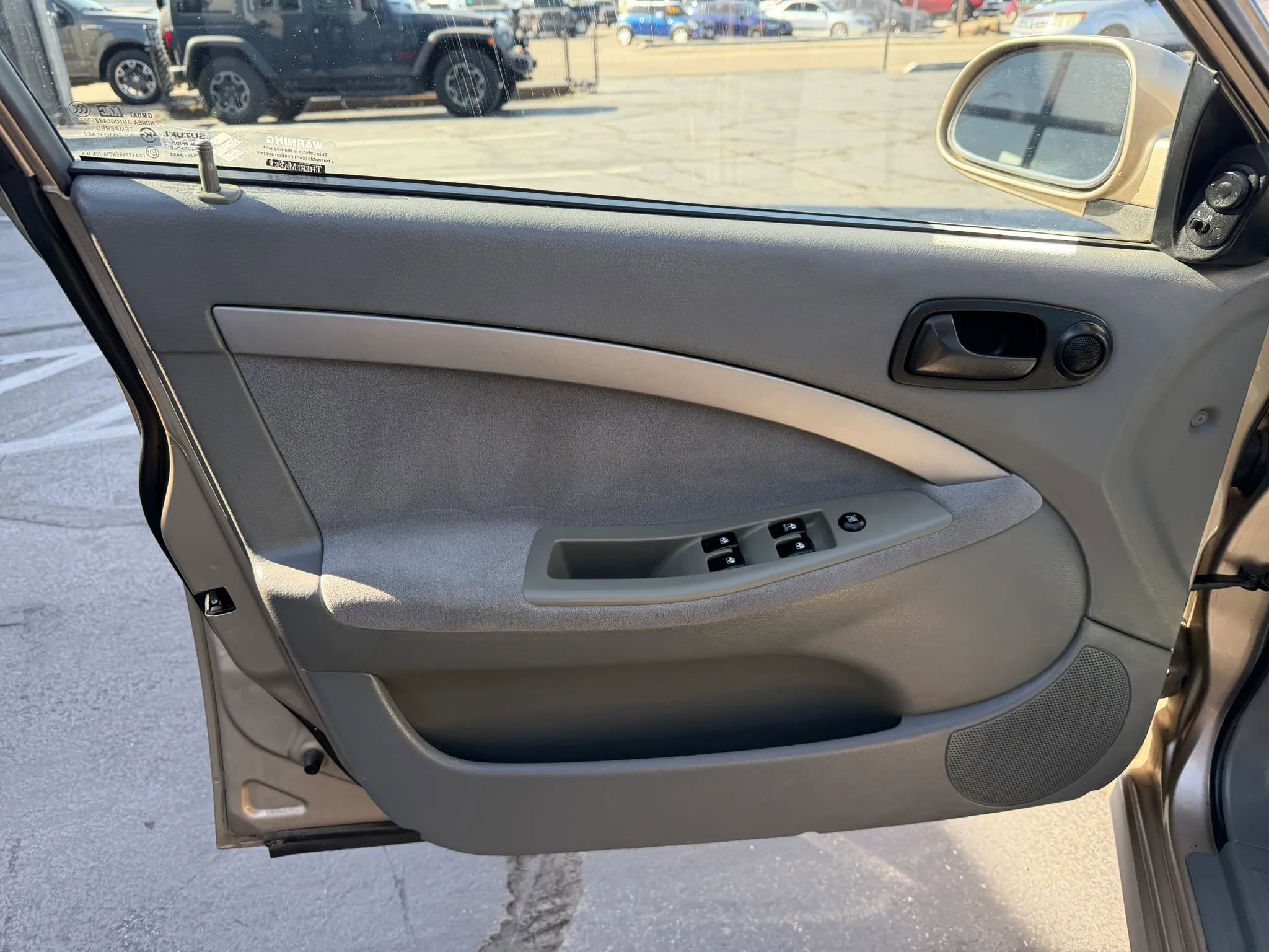 Used 2006 Suzuki Forenza Wagon FWD image 11