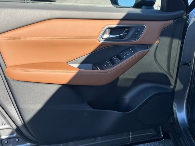 New 2026 Nissan Rogue Platinum w/ Platinum Premium Package image 10