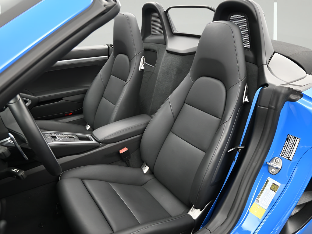 Certified 2025 Porsche 718 Boxster S RWD image 7