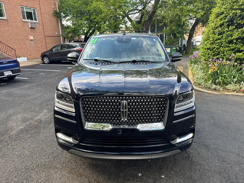 Used 2021 Lincoln Navigator L Reserve w/ Luxury Package AWD/4WD image 8
