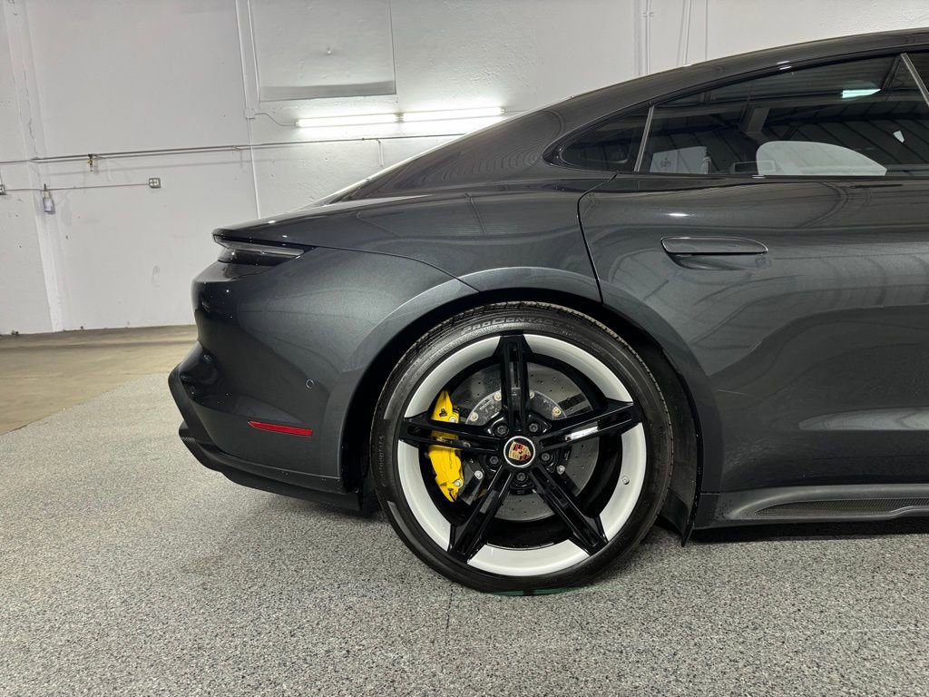 Used 2020 Porsche Taycan Turbo S image 8