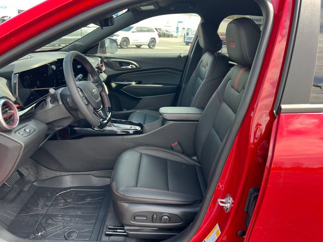 New 2026 Chevrolet Trax RS w/ Driver Confidence Package FWD image 4