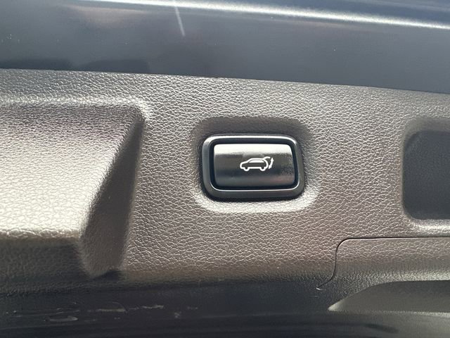 Used 2019 Hyundai Santa Fe SEL w/ Cargo Package image 25