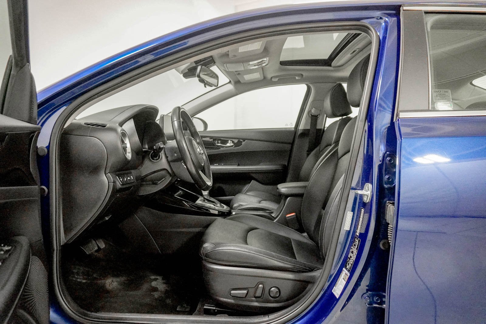 Used 2021 Kia Forte EX image 19