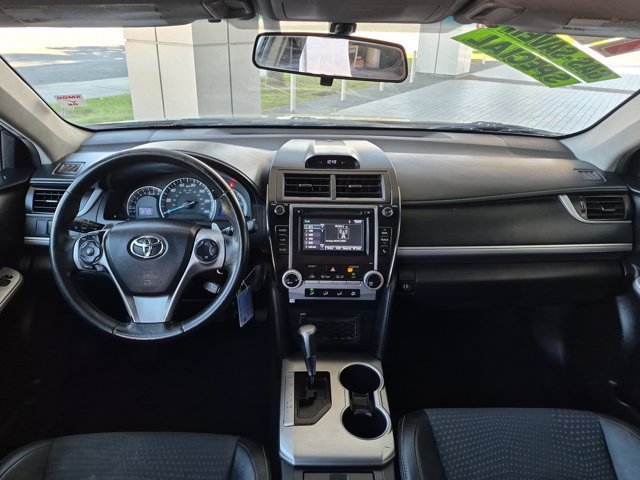Used 2014 Toyota Camry SE FWD image 15