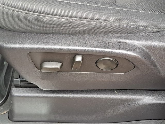 Used 2025 Chevrolet Silverado 1500 LT image 22