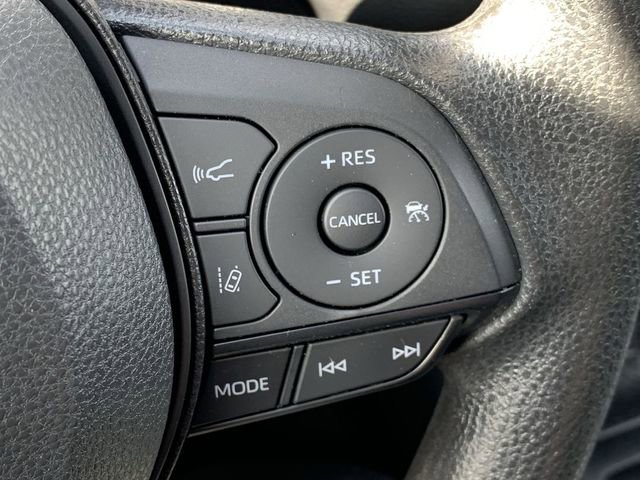 Certified 2022 Toyota RAV4 LE image 28