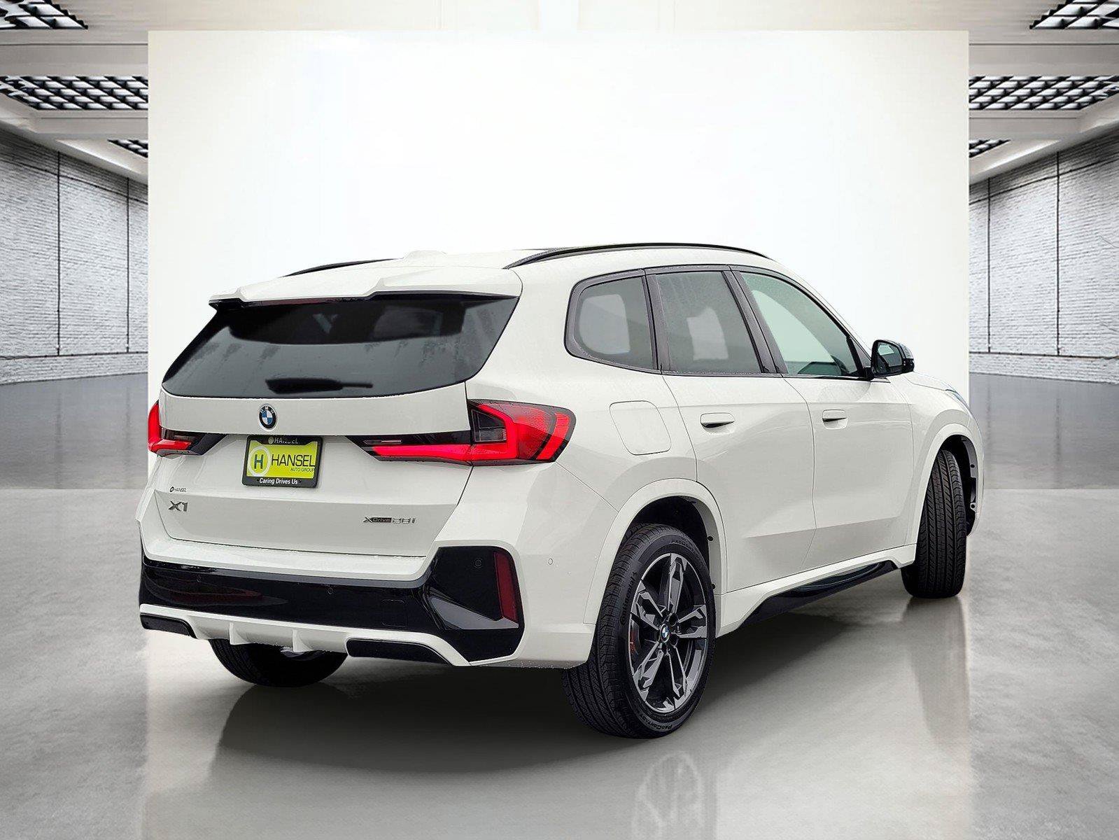 New 2027 BMW X1 xDrive28i w/ Technology Package AWD/4WD image 5