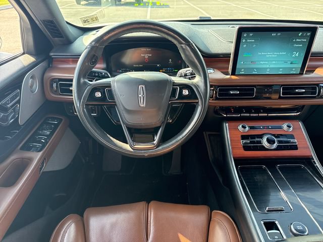 Used 2022 Lincoln Aviator Grand Touring w/ Equipment Group 301A AWD/4WD image 23