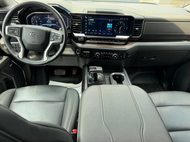 Used 2024 Chevrolet Silverado 1500 LT Trail Boss w/ LT Trail Boss Premium Package AWD/4WD image 10