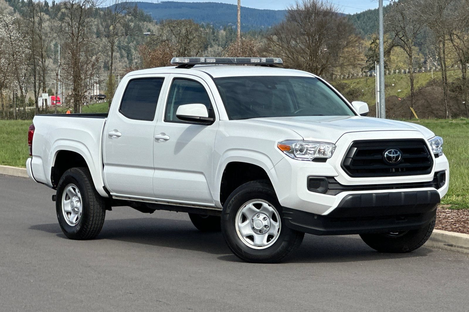 Used 2023 Toyota Tacoma SR AWD/4WD video 1