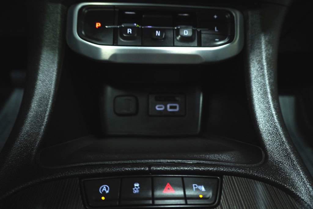 Used 2020 GMC Acadia SLT w/ Driver Alert Package II AWD/4WD image 22