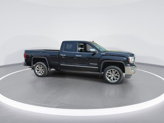 Used 2018 GMC Sierra 1500 SLT w/ SLT Premium Package image 2