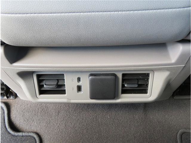 Used 2025 GMC Sierra 1500 SLT AWD/4WD image 9