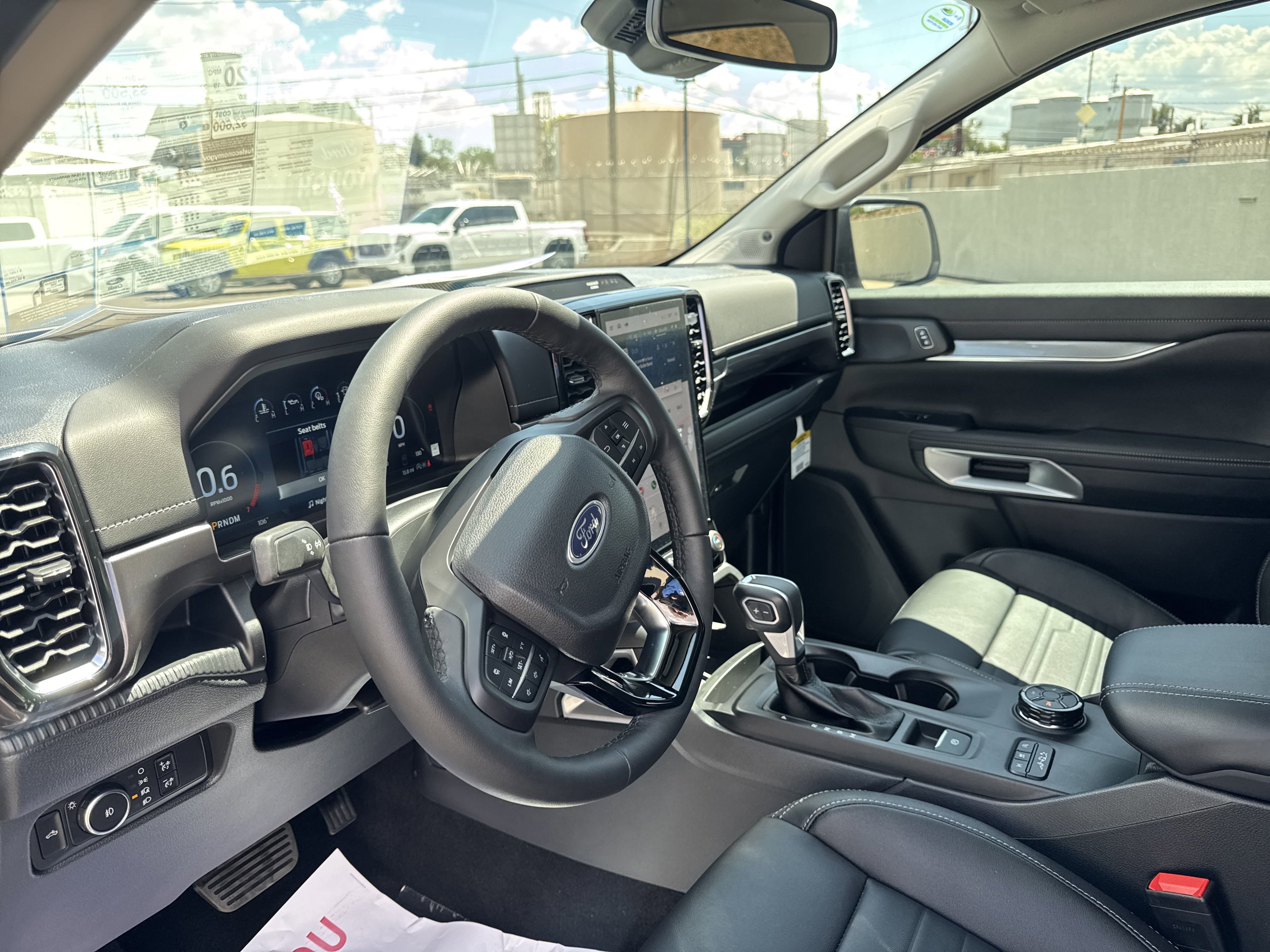 New 2025 Ford Ranger Lariat w/ FX4 Off-Road Package image 23
