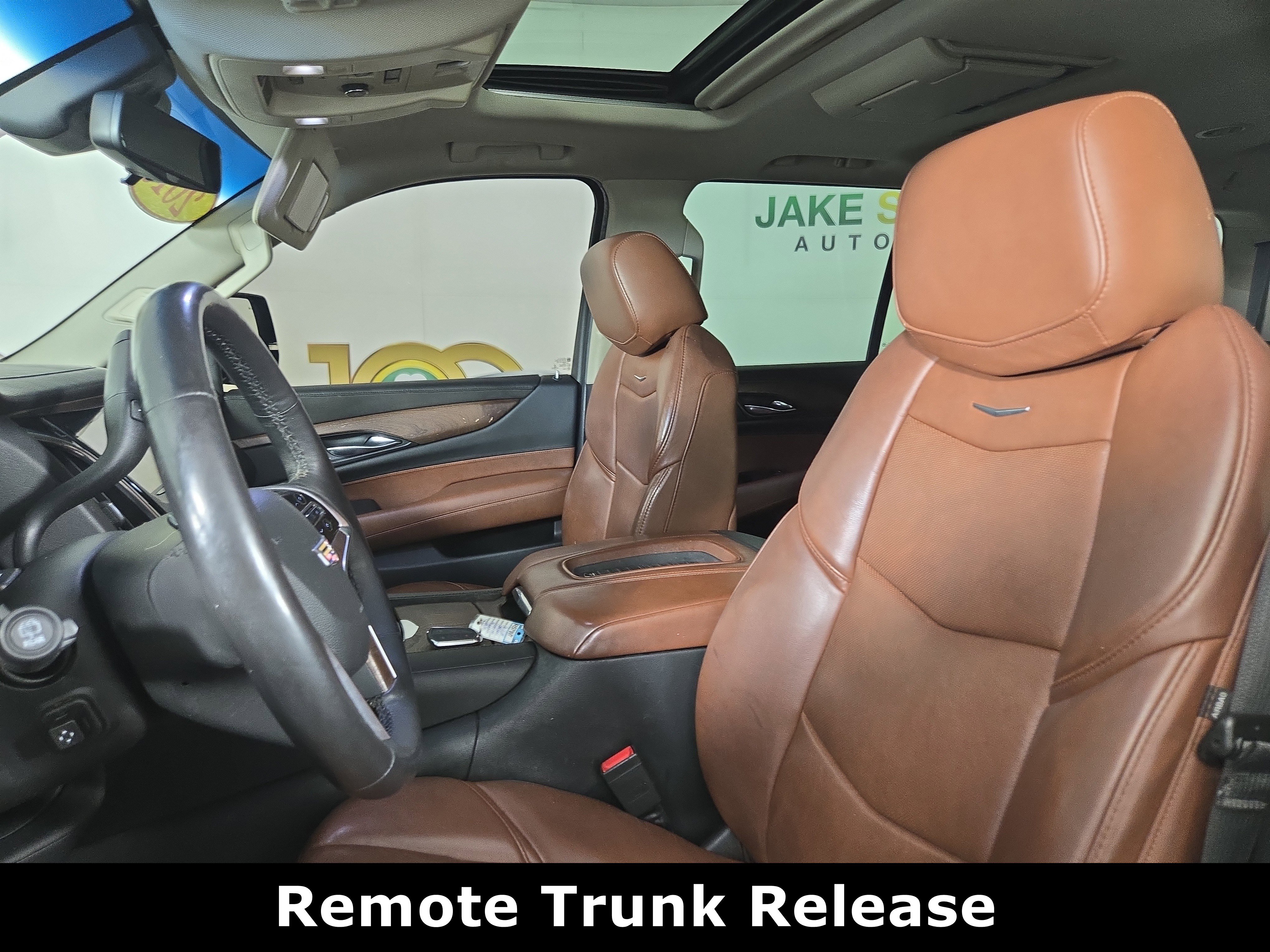 Used 2018 Cadillac Escalade Premium Luxury w/ LPO, Radiant Package image 11