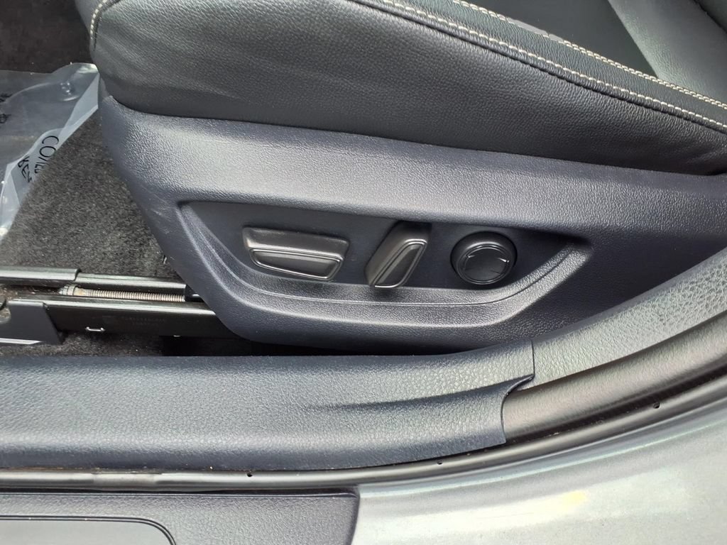 Used 2025 Toyota Camry SE FWD image 21
